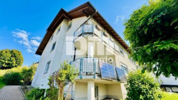 (R)eserviert!Hochwertig sanierte, ebenerdige Dreizimmerwohnung mit Loggia + Stellplatz, 34305 Niedenstein, Etagenwohnung